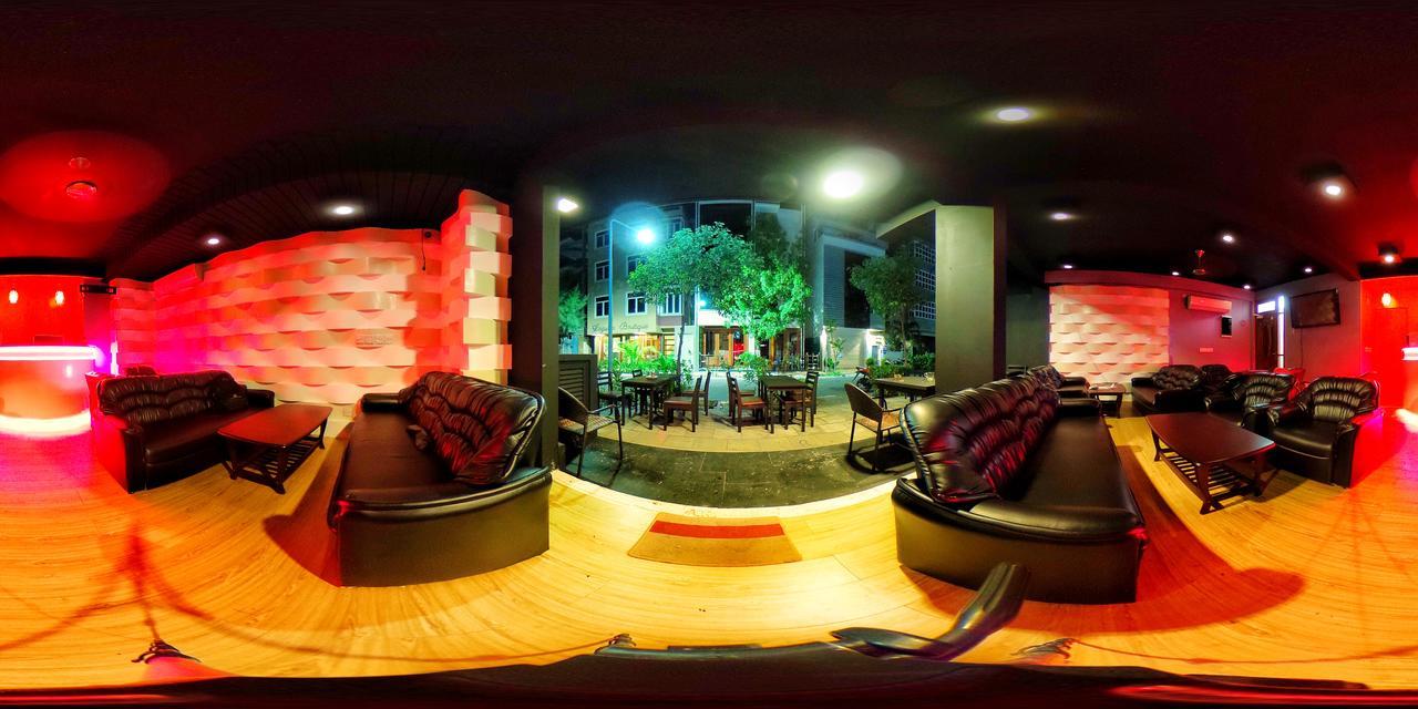 Brize Inn Hulhumale Exterior photo